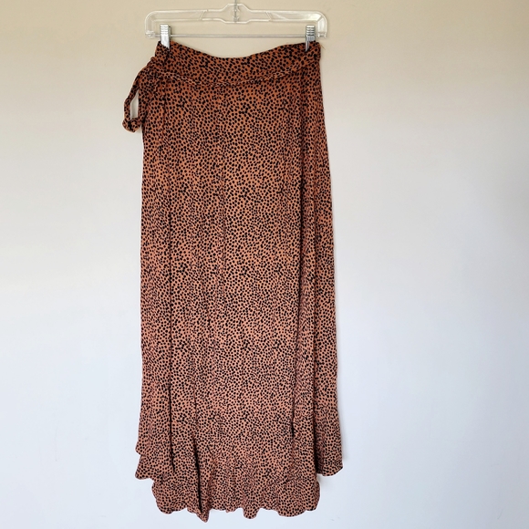 & Other Stories Ruffle Wrap Maxi Skirt in Leopard - Picture 6 of 9